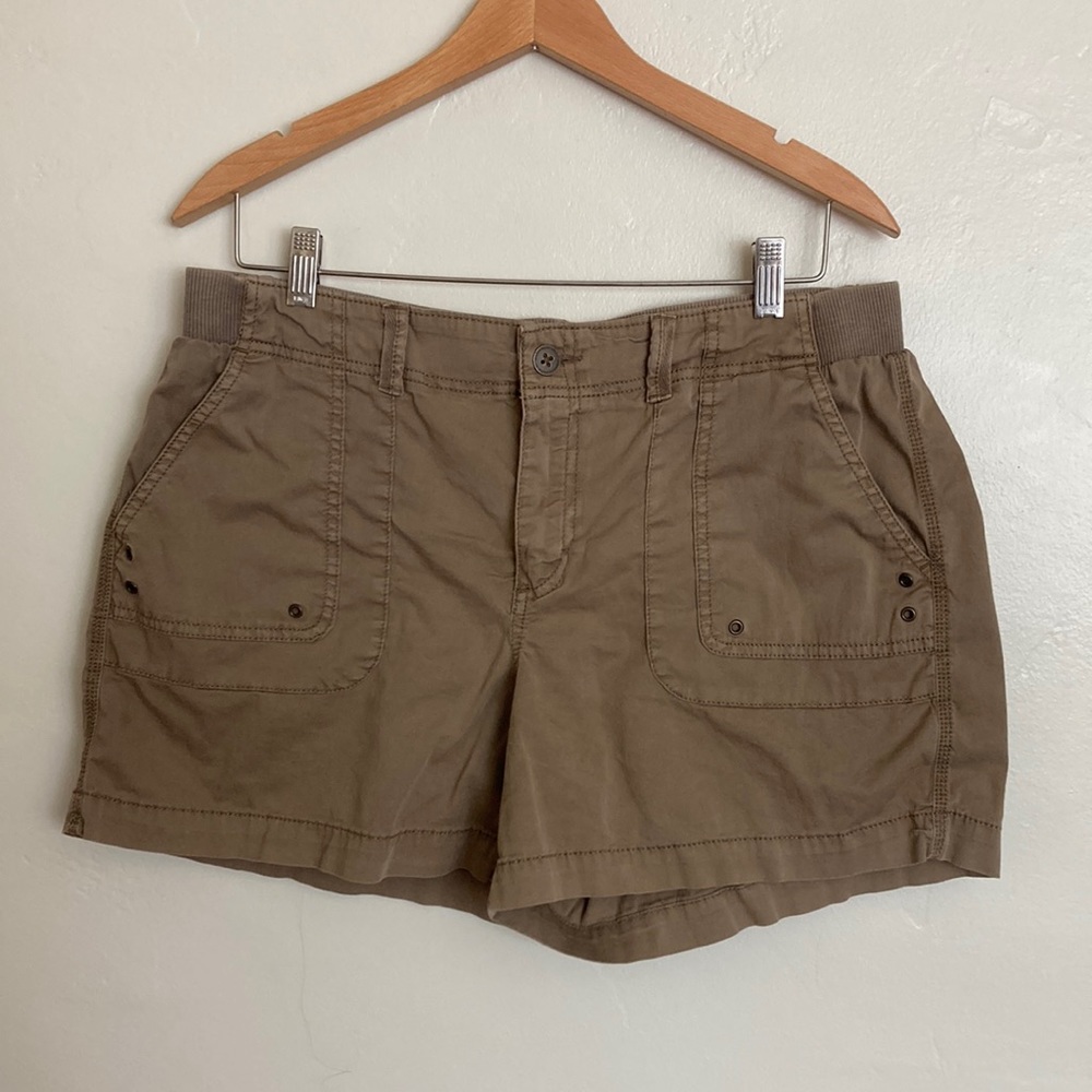 Sonoma Khaki Brown Shorts Size 14